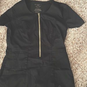 JAANUU black scrub top